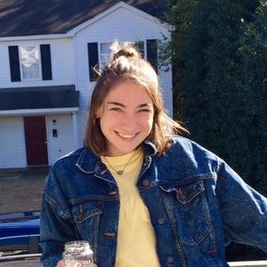 Meet your Posher, Caroline